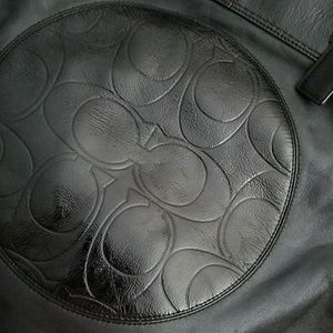 Coach leather shoulder bag